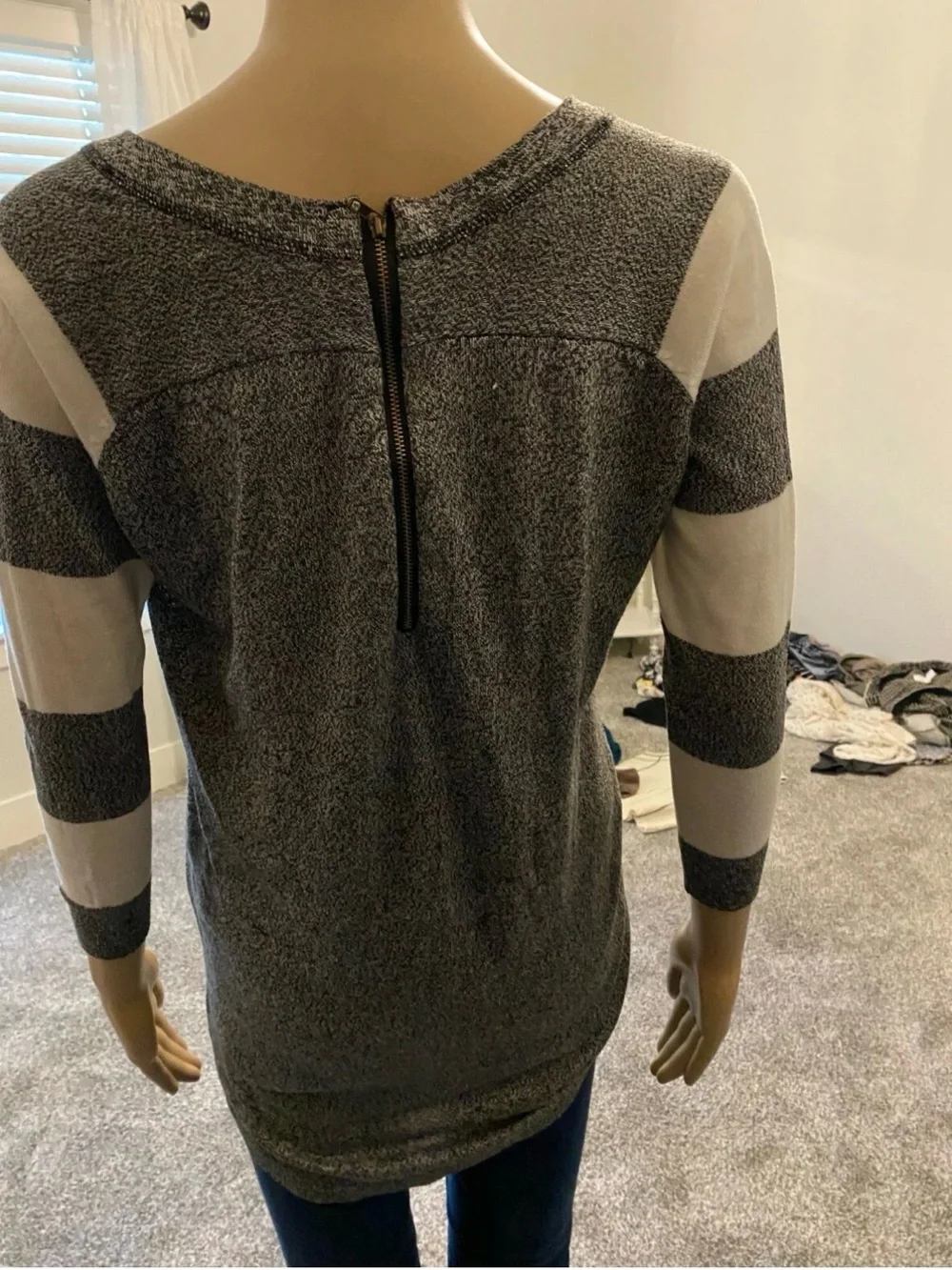 Altar'd State open knit Grey Marled sweater High Low Size small-021